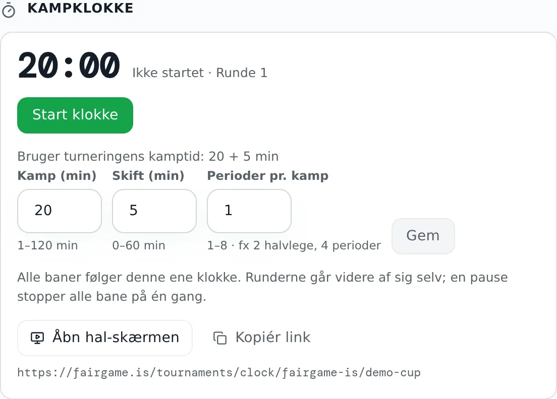 Panelet Kampklokke før dagen begynder: kamp- og skiftelængderne fra turneringens kamptider, feltet til perioder samt knappen Start klokke.