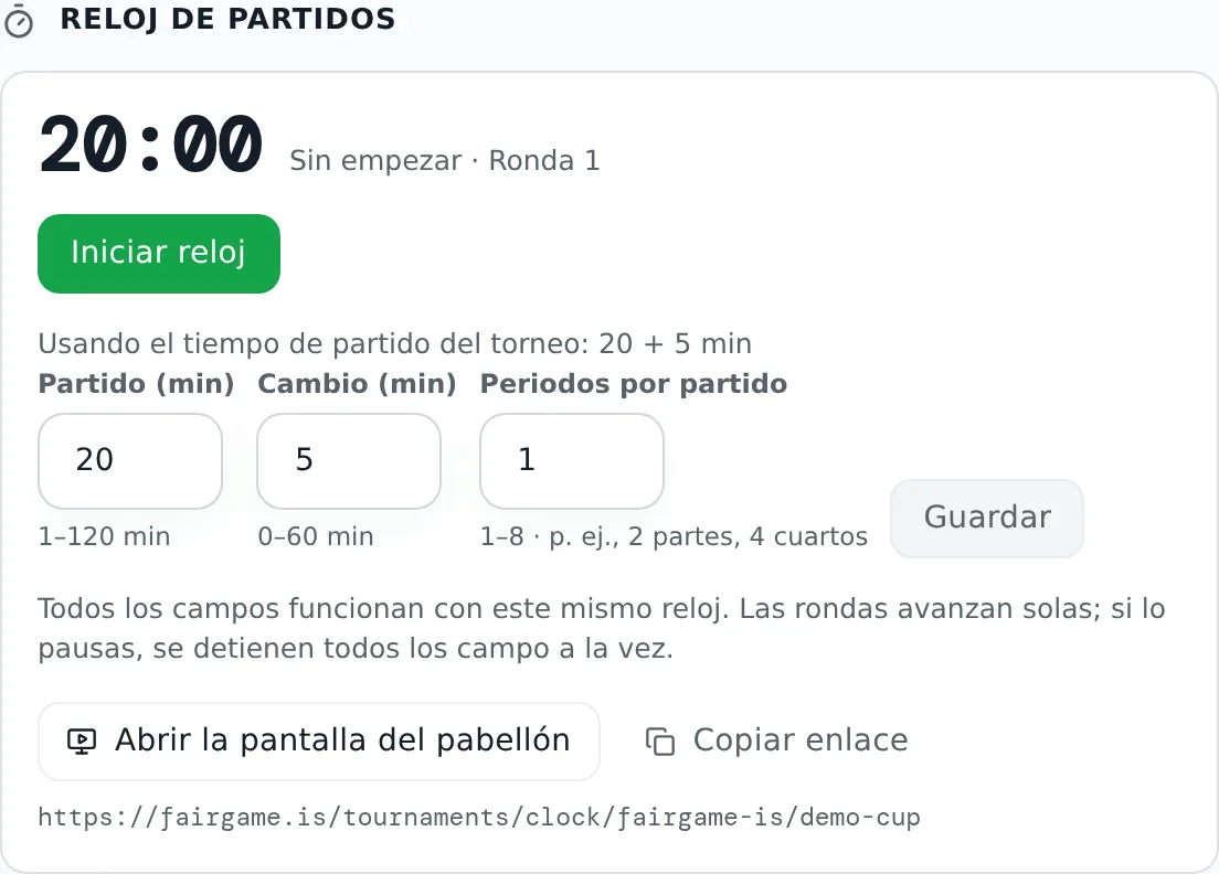 El panel Reloj de partidos antes de que empiece el día: las duraciones del partido y del cambio tomadas del tiempo de partido del torneo, el campo de periodos y el botón Iniciar reloj.